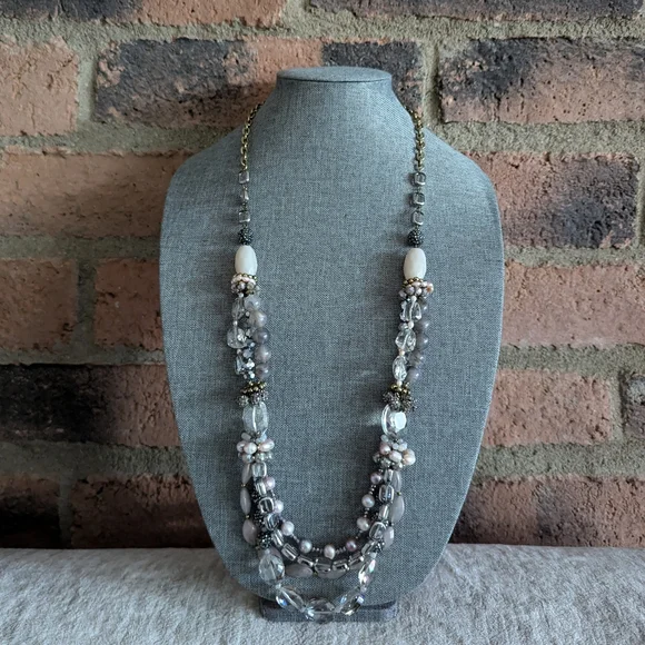 New! Glamorous Multi-strand Faux Pearl Beaded Statement Necklace - Picture 1 of 6